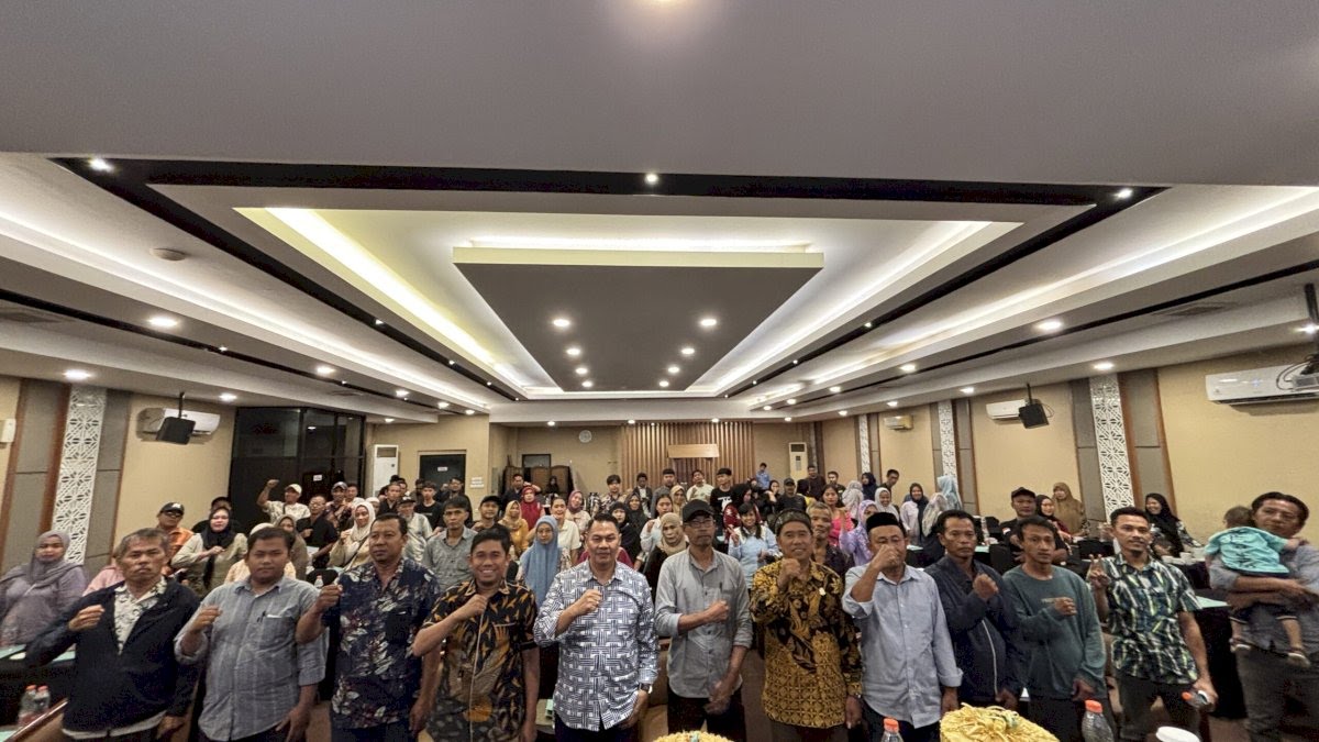 Sosialisasi Perda Nomor 4 Tahun 2021, Ruslan Lallo Tekankan Sinergitas Pedagang dan Pemerintah