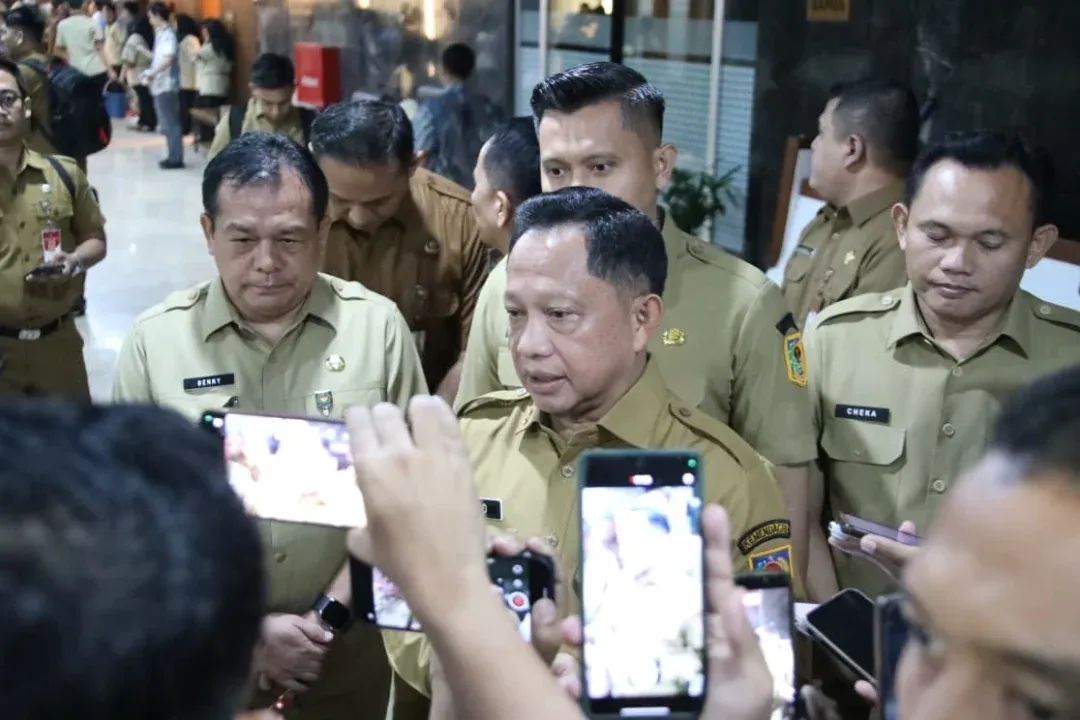 Rapat Komisi II DPR RI, Tito Karnavian Paparkan Solusi Penataan PPPK
