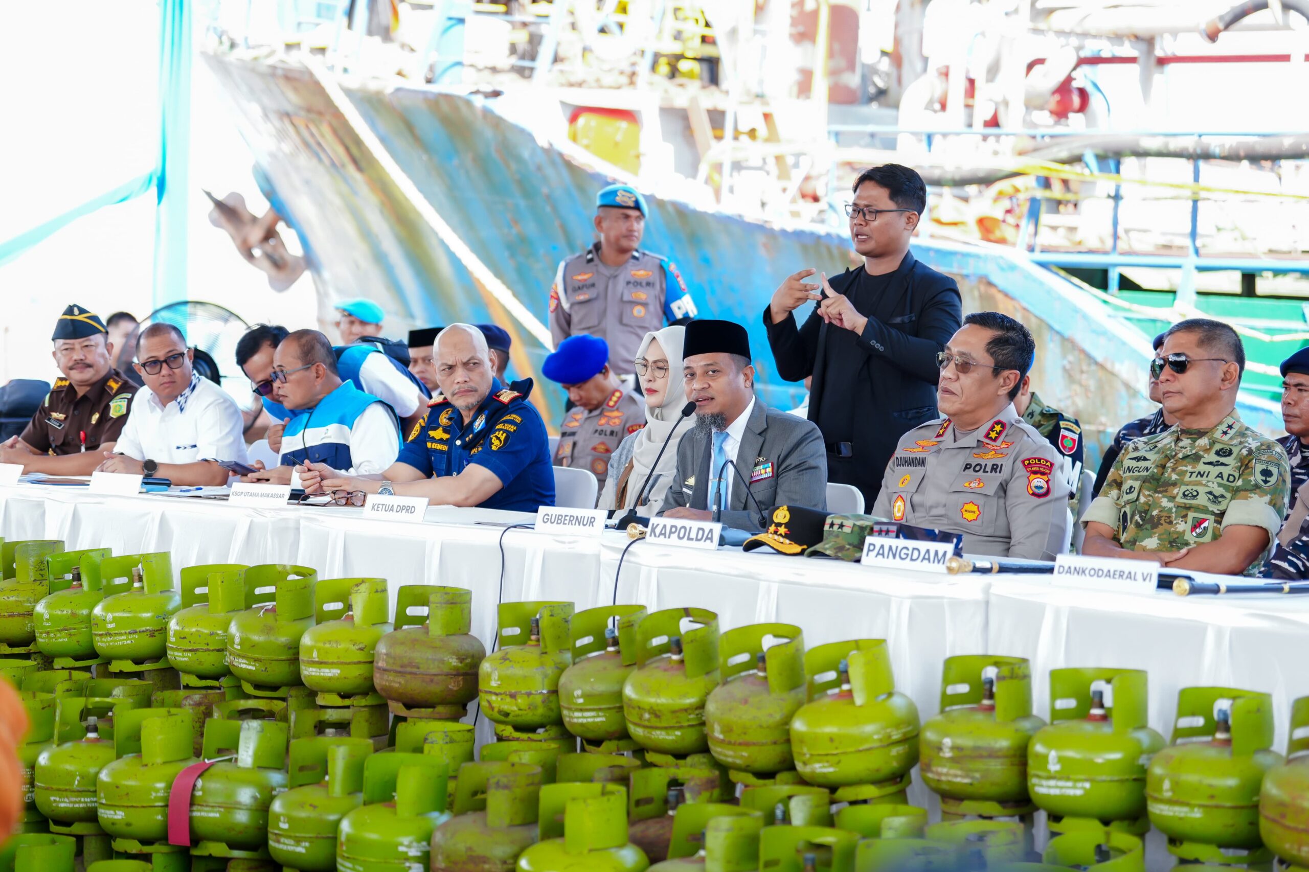 Gubernur Sulsel Apresiasi Polda dan TNI Bongkar Jaringan Penyalahgunaan BBM Subsidi