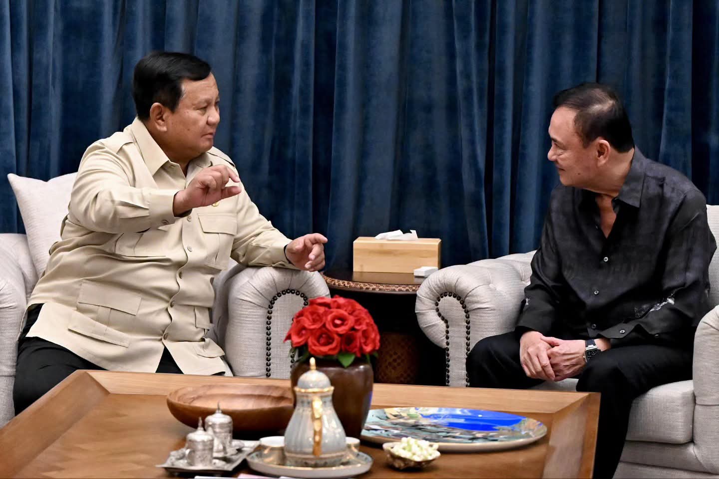 Prabowo dan Thaksin Bahas Isu Global dalam Pertemuan Hangat