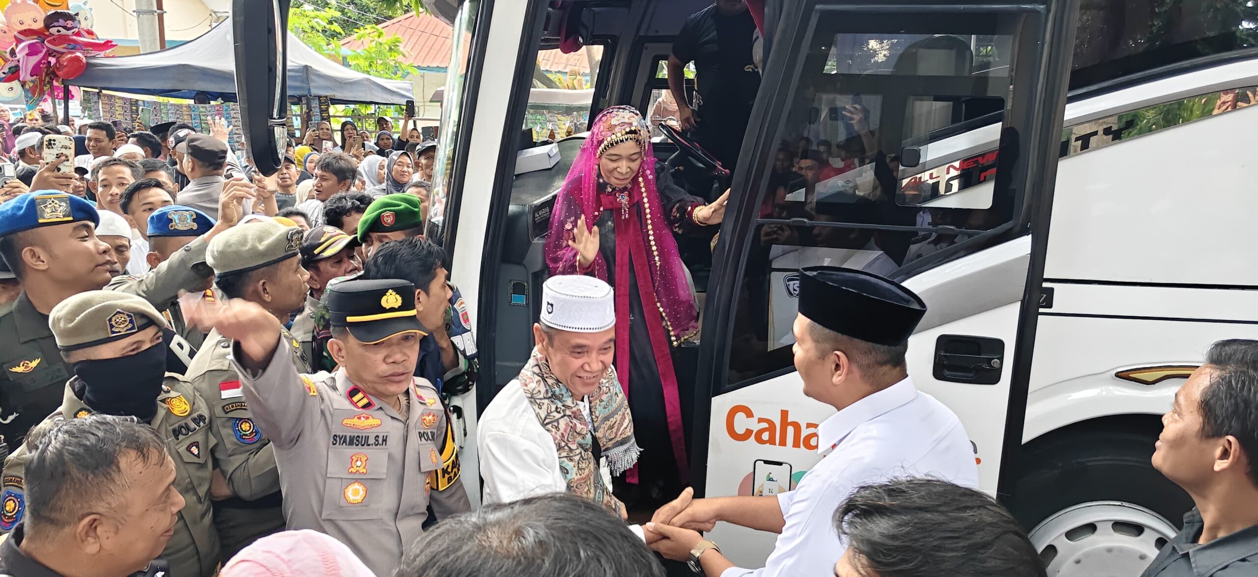 321 Jemaah Haji Bantaeng Tiba, Bupati Sambut Penuh Syukur