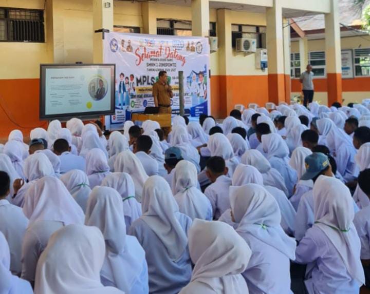 MPLS SMKN 1 Jeneponto Fokus Bangun Karakter Siswa